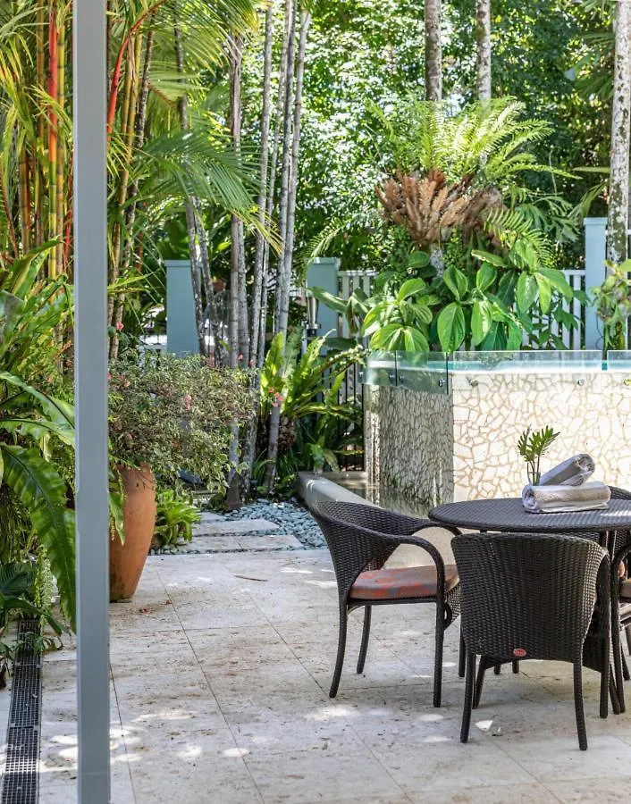 Courtyard On Murphy Port Douglas