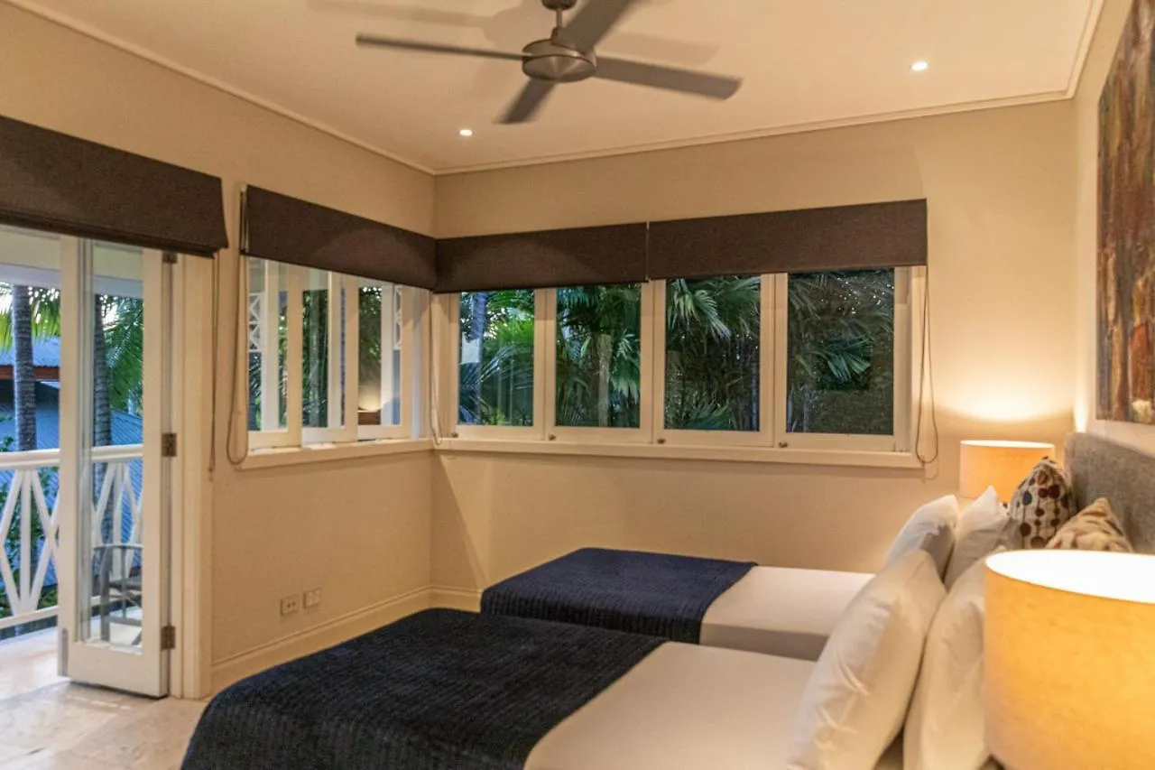Courtyard On Murphy Port Douglas